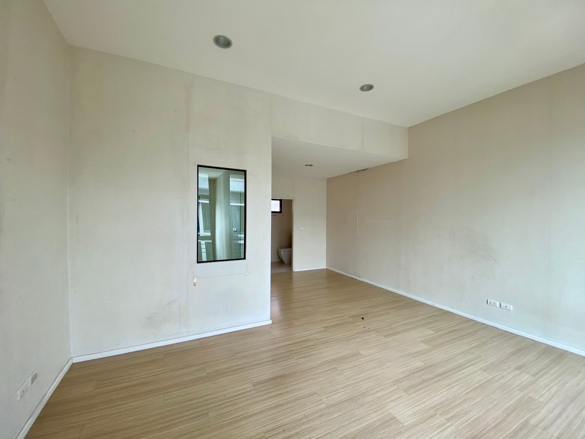 ขายทาวน์โฮมรามคำแหง หัวหมาก : ขายทาวน์โฮม 3 ชั้น บ้านกลางเมือง พระราม 9–รามคำแหง | บ้านสภาพใหม่ พร้อมอยู่ | ใกล้ทางด่วนและ Airport Link