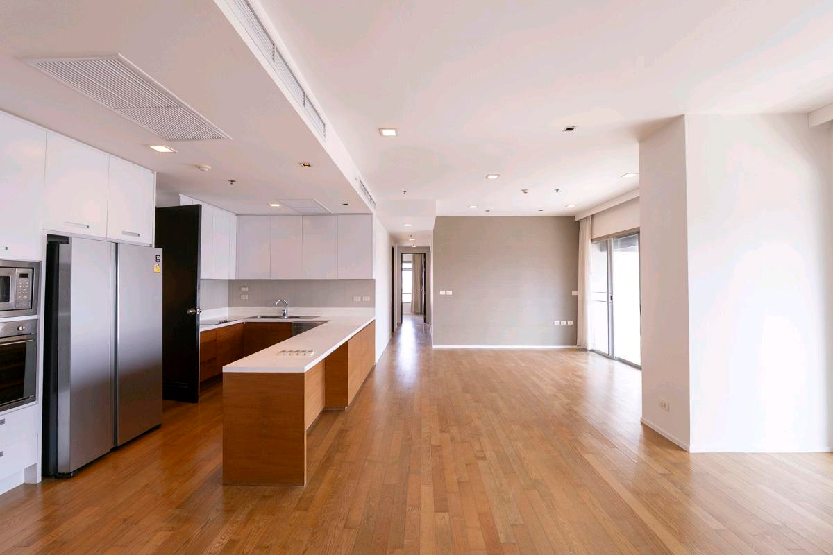 For RentCondoSukhumvit, Asoke, Thonglor : 3beds for rent nearby BTS Promphong 