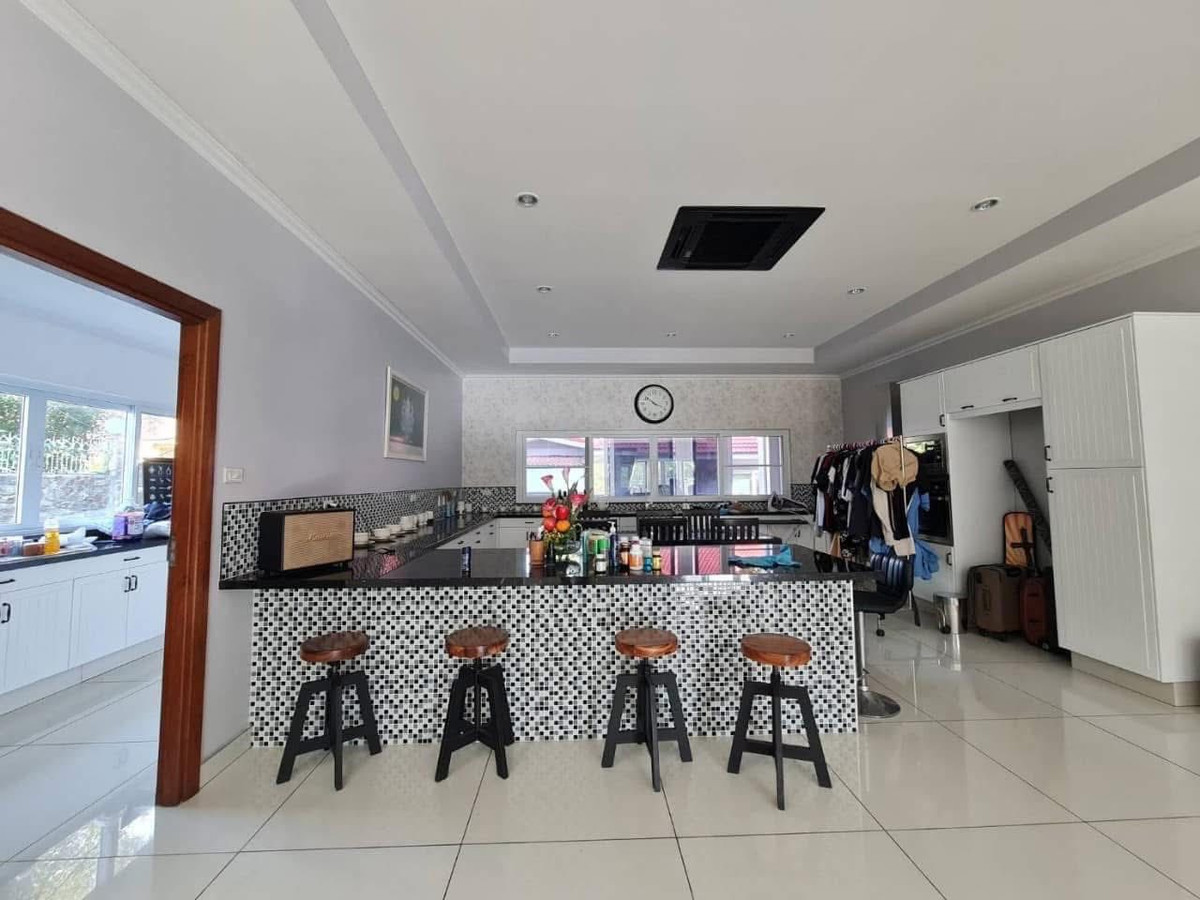 ขายบ้านพัทยา บางแสน ชลบุรี สัตหีบ : บ้านพร้อมที่ดิน แกรนด์ วัลเลย์ พัทยา / 4 ห้องนอน (ขาย), House with land Grand Valley Pattaya / 4 Bedrooms (FOR SALE) BEWN072