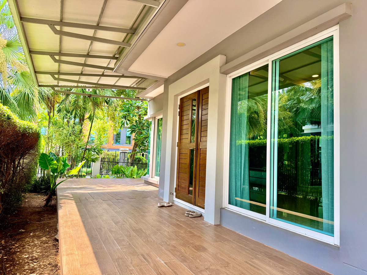 For SaleHousePattanakan, Srinakarin : Luxury Corner House for Sale – Grand Bangkok Boulevard Rama 9–Srinakarin