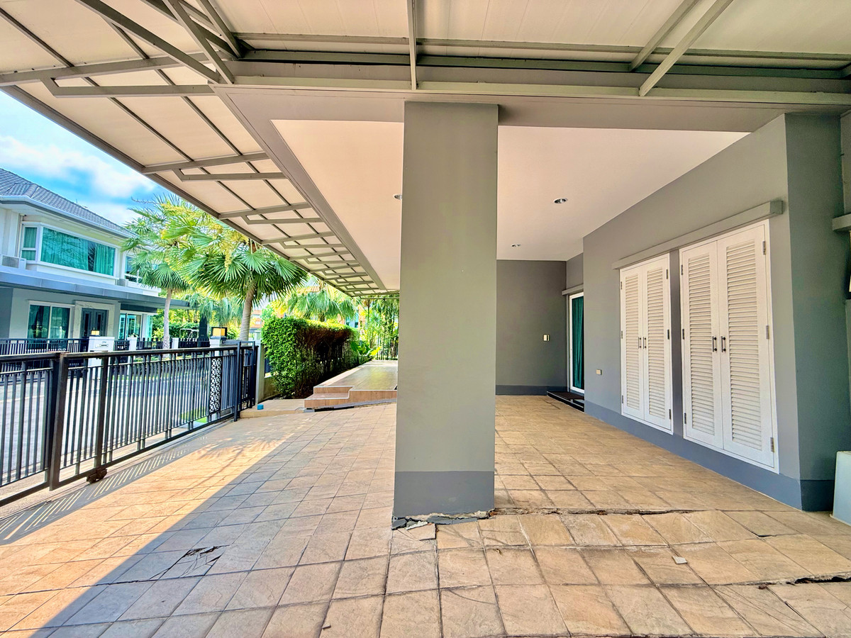 For SaleHousePattanakan, Srinakarin : Luxury Corner House for Sale – Grand Bangkok Boulevard Rama 9–Srinakarin