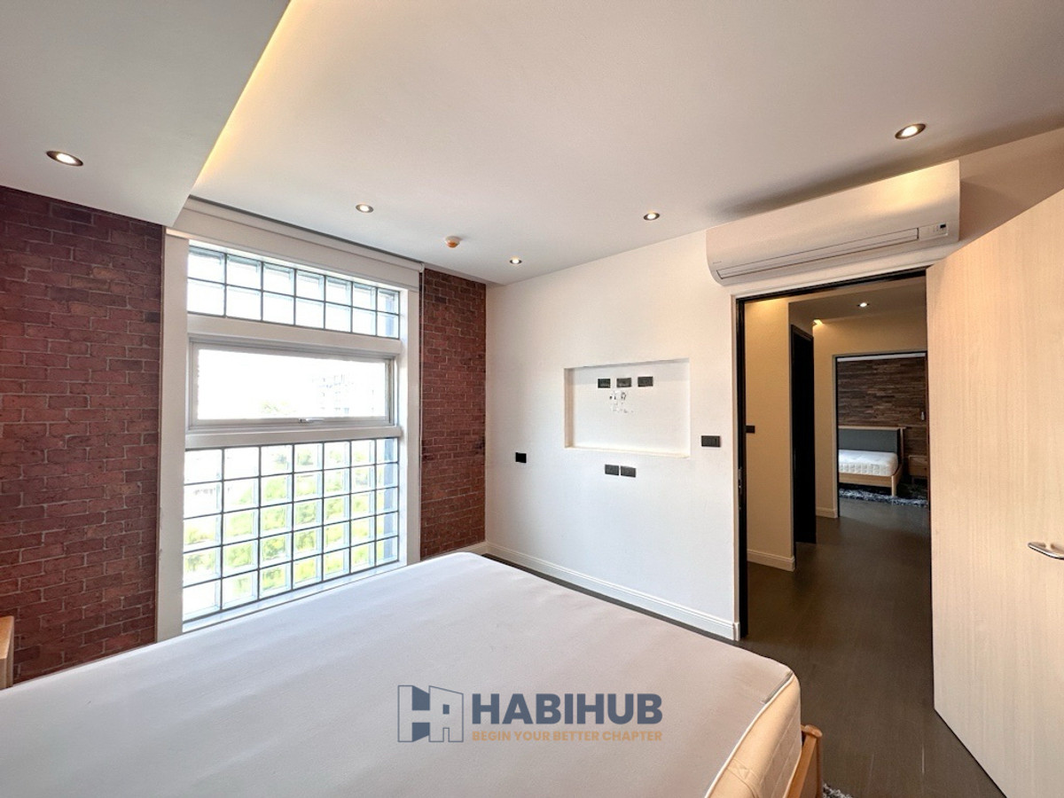 For SaleCondoOnnut, Udomsuk : 🏠✨ Penthouse Condominium 3 | 4 Bedroom Duplex Condo for Sale (HBH-HL-23)