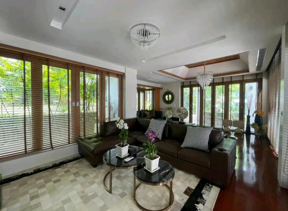 ขายพัทยา บางแสน ชลบุรี สัตหีบ : 🏖️ ขาย/ให้เช่า พูลวิลล่าหรูติดทะเลหาดวงศ์อมาตย์ พัทยาเหนือ ติด ปราสาทสัจธรรม ราคา 240 ลบ. | เช่า 350,000/ด. สนใจติดต่อ ลูกเจี๊ยบ 065-536-5165 🤍✨ #บ้านหรูพัทยา #พูลวิลล่าติดทะเล #LuxuryBeachfront #LookjeabKrittiya