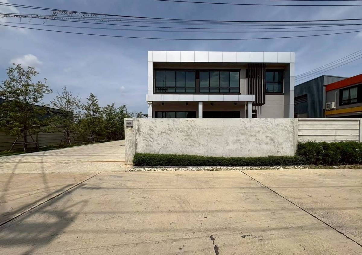 For RentWarehousePhutthamonthon, Salaya : Factory for rent with office, new condition! Location Naraphirom-Bang Len, Nakhon Pathom, land 1 rai 1 ngan 81 square wah, total usable area 915 sq m.