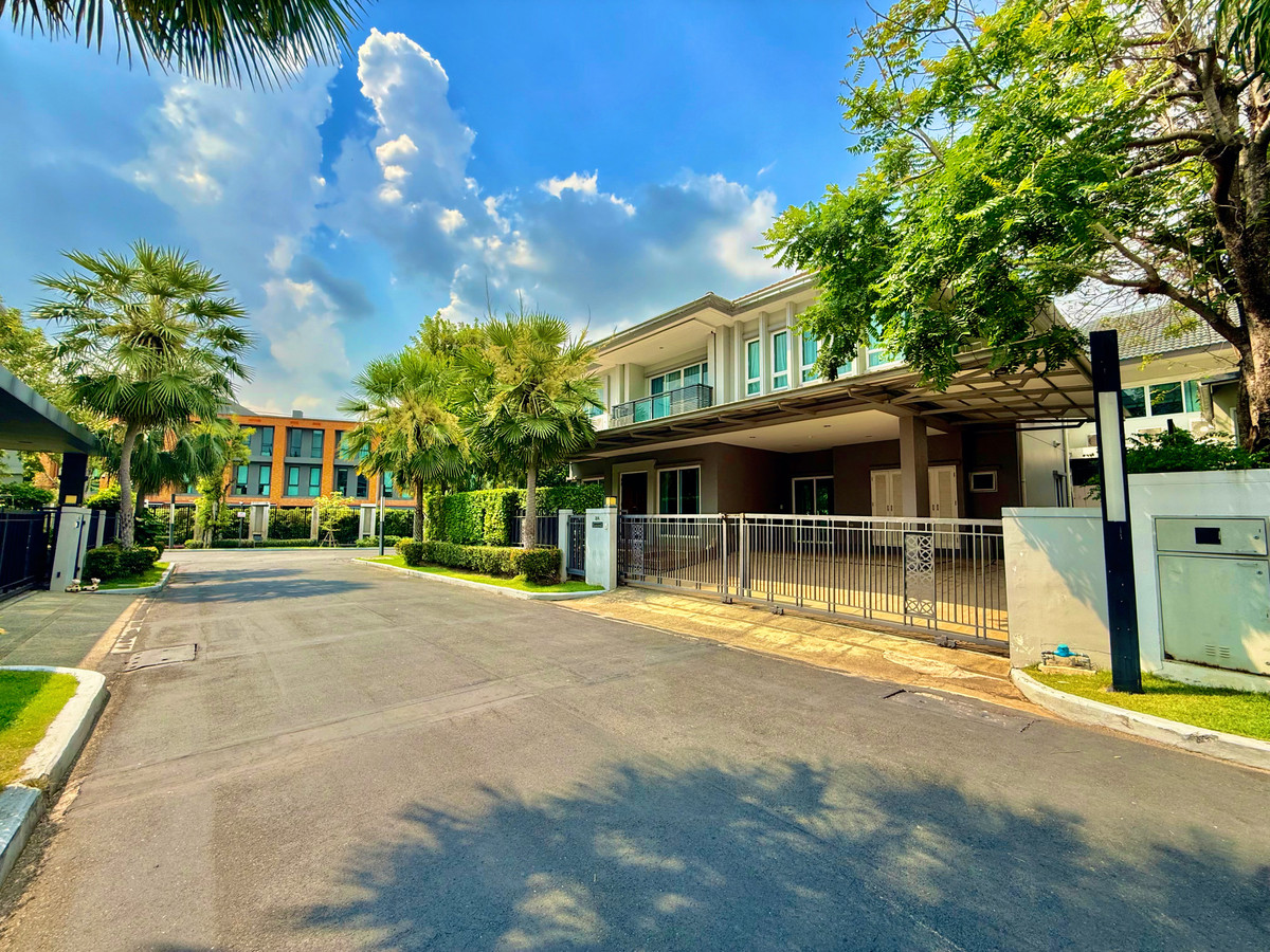 For SaleHousePattanakan, Srinakarin : Luxury Corner House for Sale – Grand Bangkok Boulevard Rama 9–Srinakarin