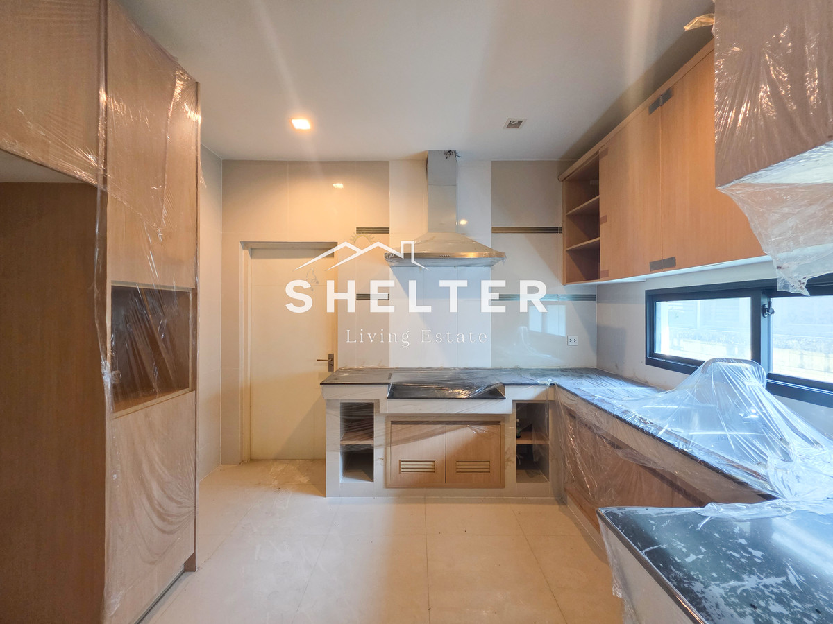 For SaleHousePattanakan, Srinakarin : Single house near the BTS, both yellow and orange. Can connect to both Srinakarin-Pattanakarn-Rama 9 Samitivej Hospital, ABAC University International School🚃