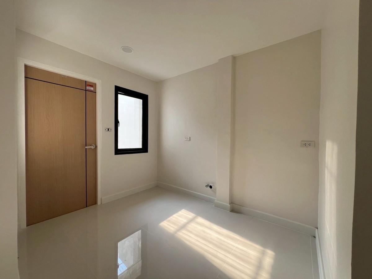 For SaleHouseRama5, Ratchapruek, Bangkruai : ✨ Whole house renovated ✨ Perfect Place Rattanathibet project | 80 sq m. | 4 bedrooms ‼️