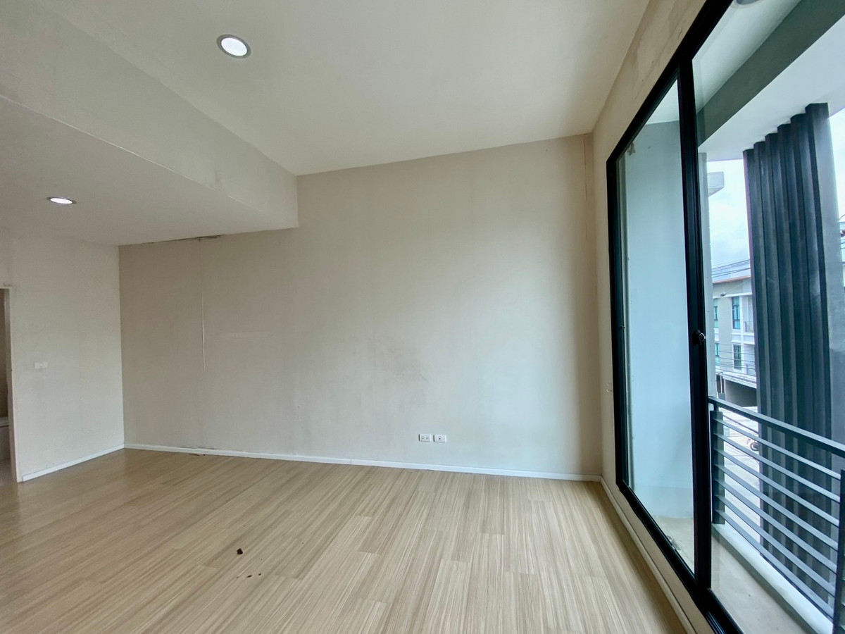 ขายทาวน์โฮมรามคำแหง หัวหมาก : ขายทาวน์โฮม 3 ชั้น บ้านกลางเมือง พระราม 9–รามคำแหง | บ้านสภาพใหม่ พร้อมอยู่ | ใกล้ทางด่วนและ Airport Link