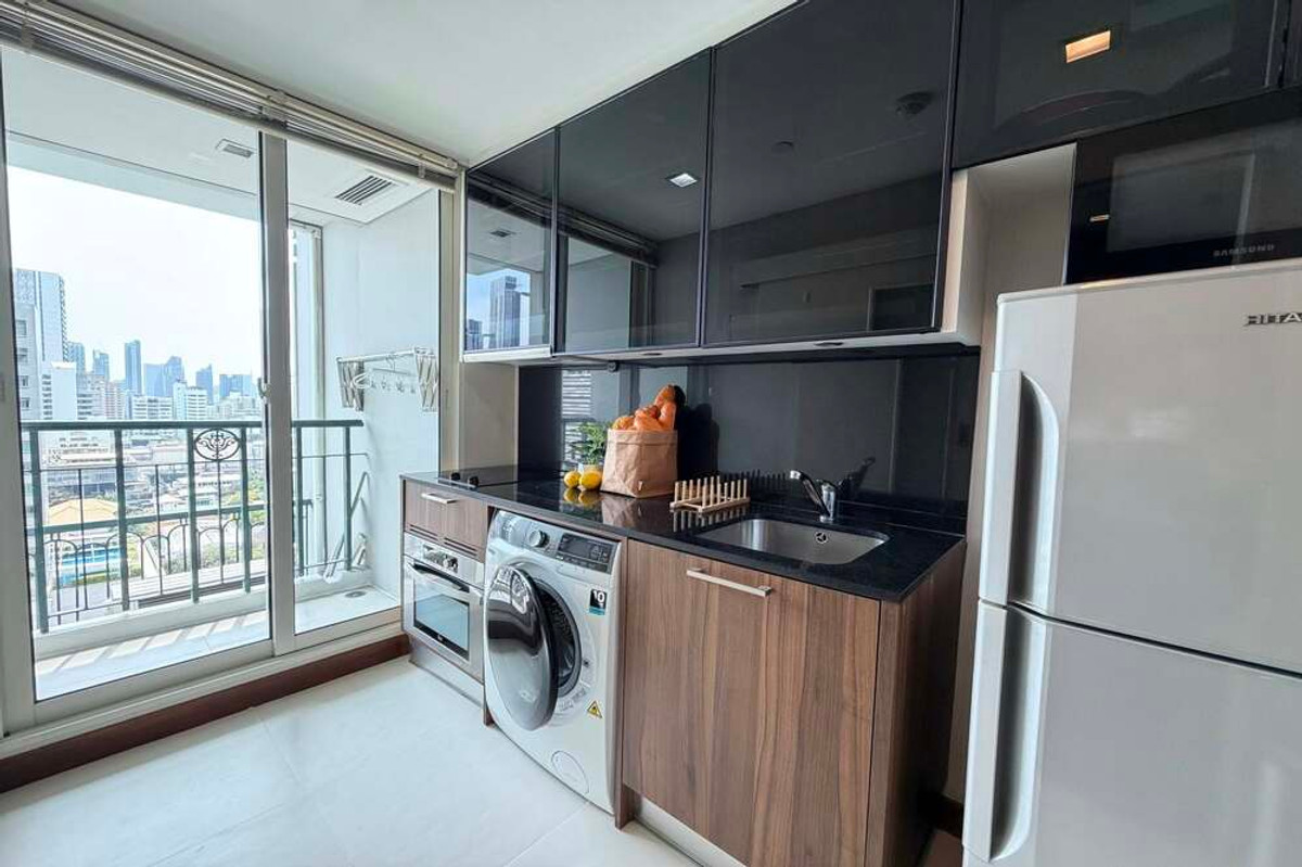 CondoSukhumvit, Asoke, Thonglor : 🔥 For Sale - Rent !! high floor 13++ !!🔥 Code C20230112297..........Ivy Thonglor, Studio room, 1 bathroom, furnished, ready to move in, Special Deal!!📣📣