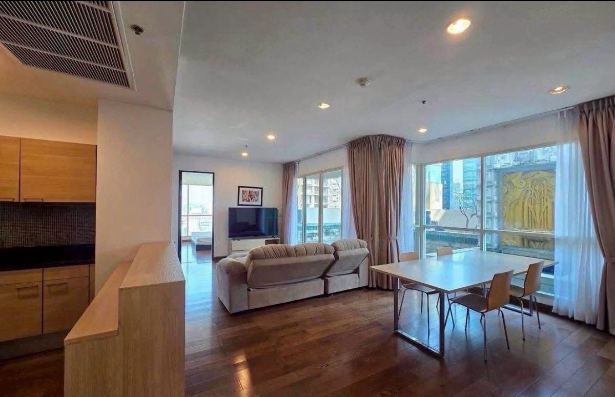 ให้เช่าคอนโดวิทยุ ชิดลม หลังสวน : คอนโด 3 ห้องนอน ขนาดใหญ่ ย่านชิดลม เดินถึง BTS ชิดลม และ Central ชิดลม