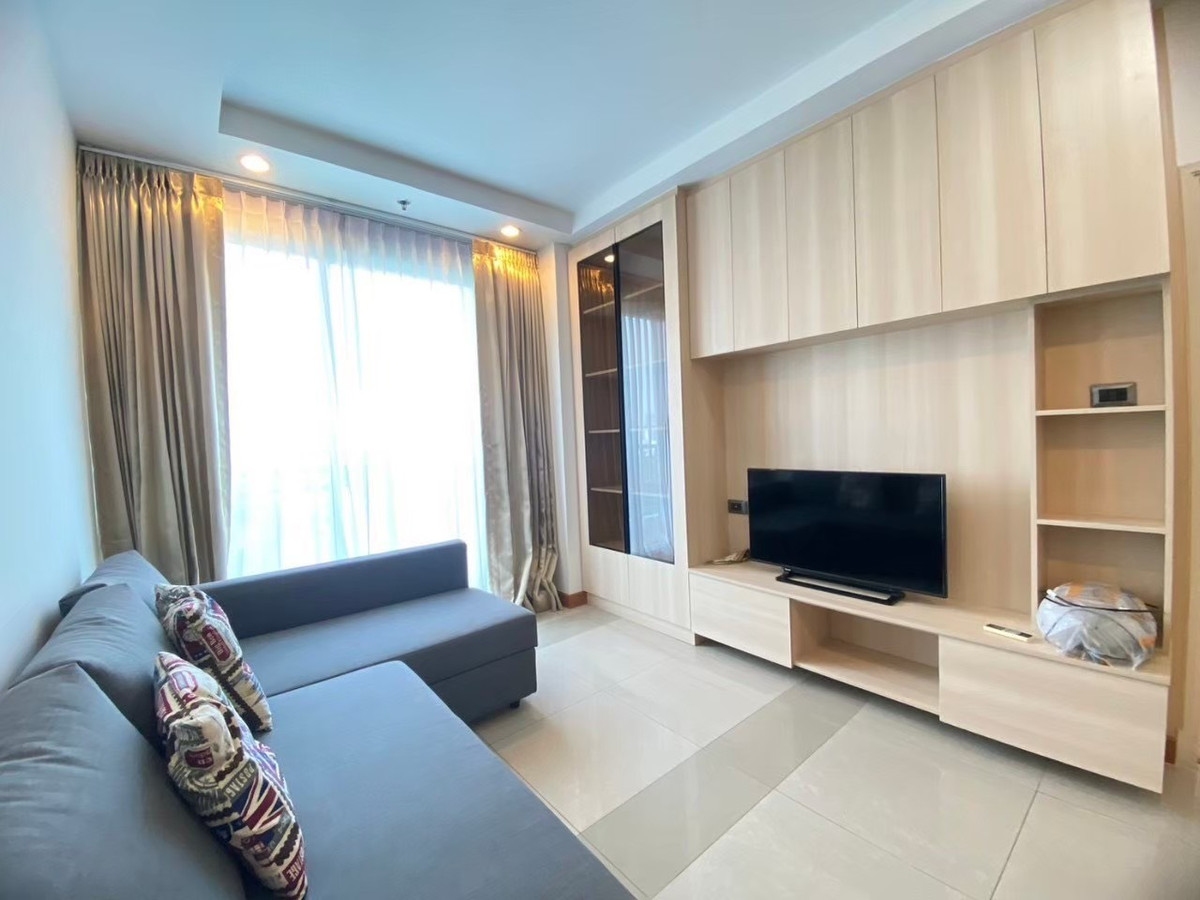 For RentCondoRama9, Petchburi, RCA : For rent✨Condo near MRT Cultural Center: Supalai Wellington Project: 1 bedroom | 47 sqm. Wide size, fully furnished, ready to move in.