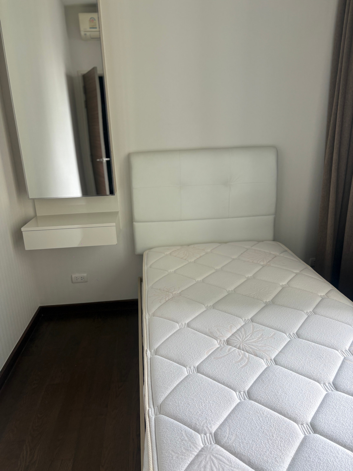 ให้เช่าคอนโดพระราม 9 เพชรบุรีตัดใหม่ RCA : ⚡️ถูกสุดในตึก⚡️Q Asoke 🔥2B1B48 Sqm🔥30,000เท่านั้น สนใจติดต่อพัตเตอร์ 0928895628 line:plustor_ss