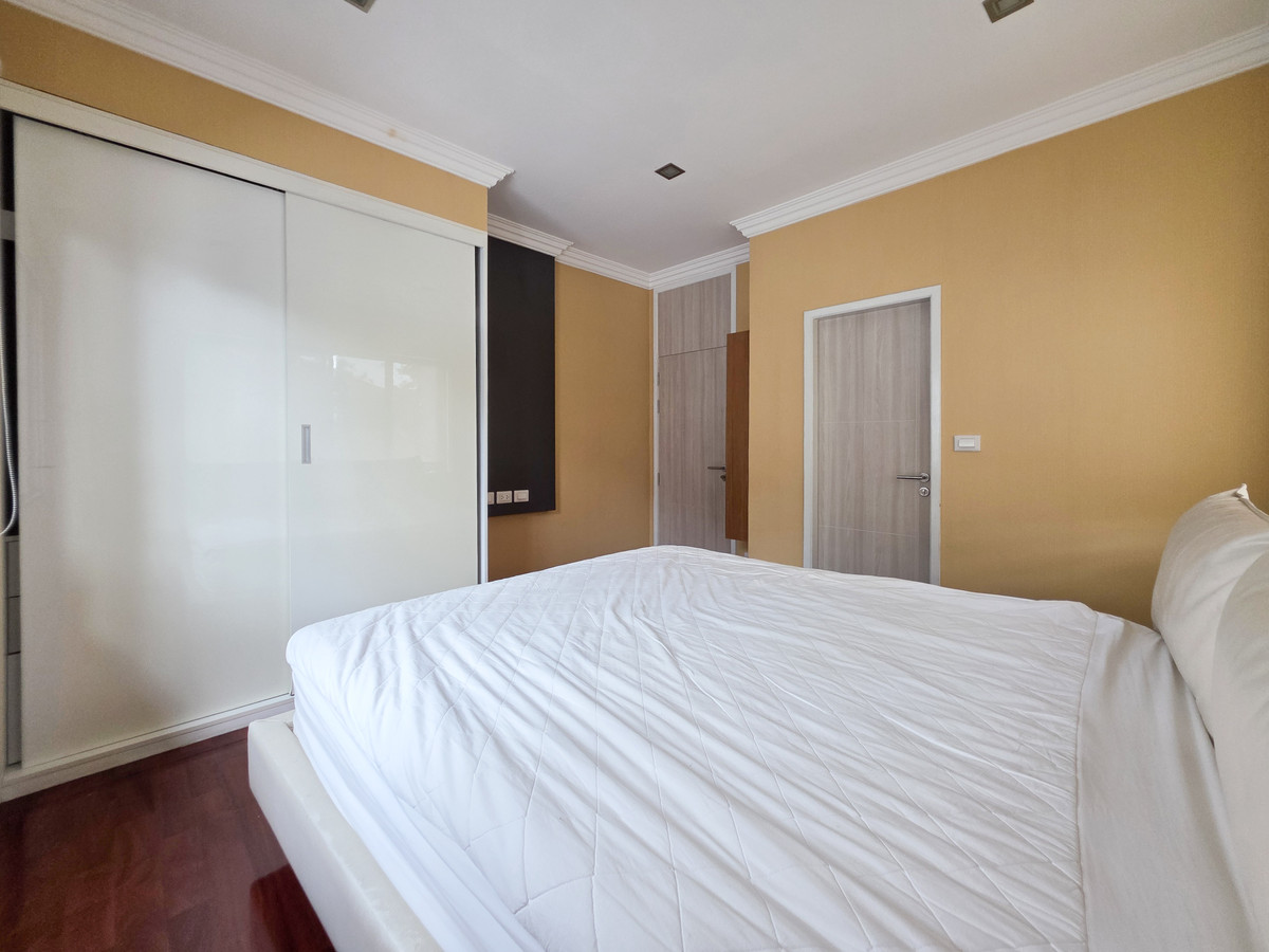 For RentHouseLadkrabang, Suwannaphum Airport : Single house for rent With private swimming pool Located near Rama 9 Expressway only 5 minutes, Suvarnabhumi Airport 15 minutes ✈️