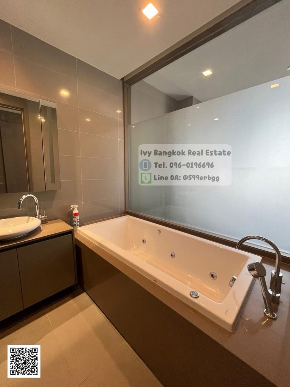 For RentCondoSilom, Saladaeng, Bangrak : M SILOM