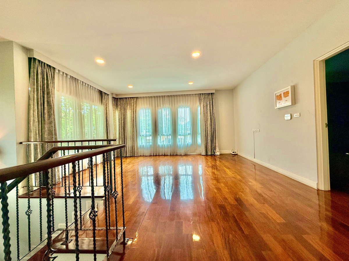 For SaleHousePattanakan, Srinakarin : Luxury Corner House for Sale – Grand Bangkok Boulevard Rama 9–Srinakarin