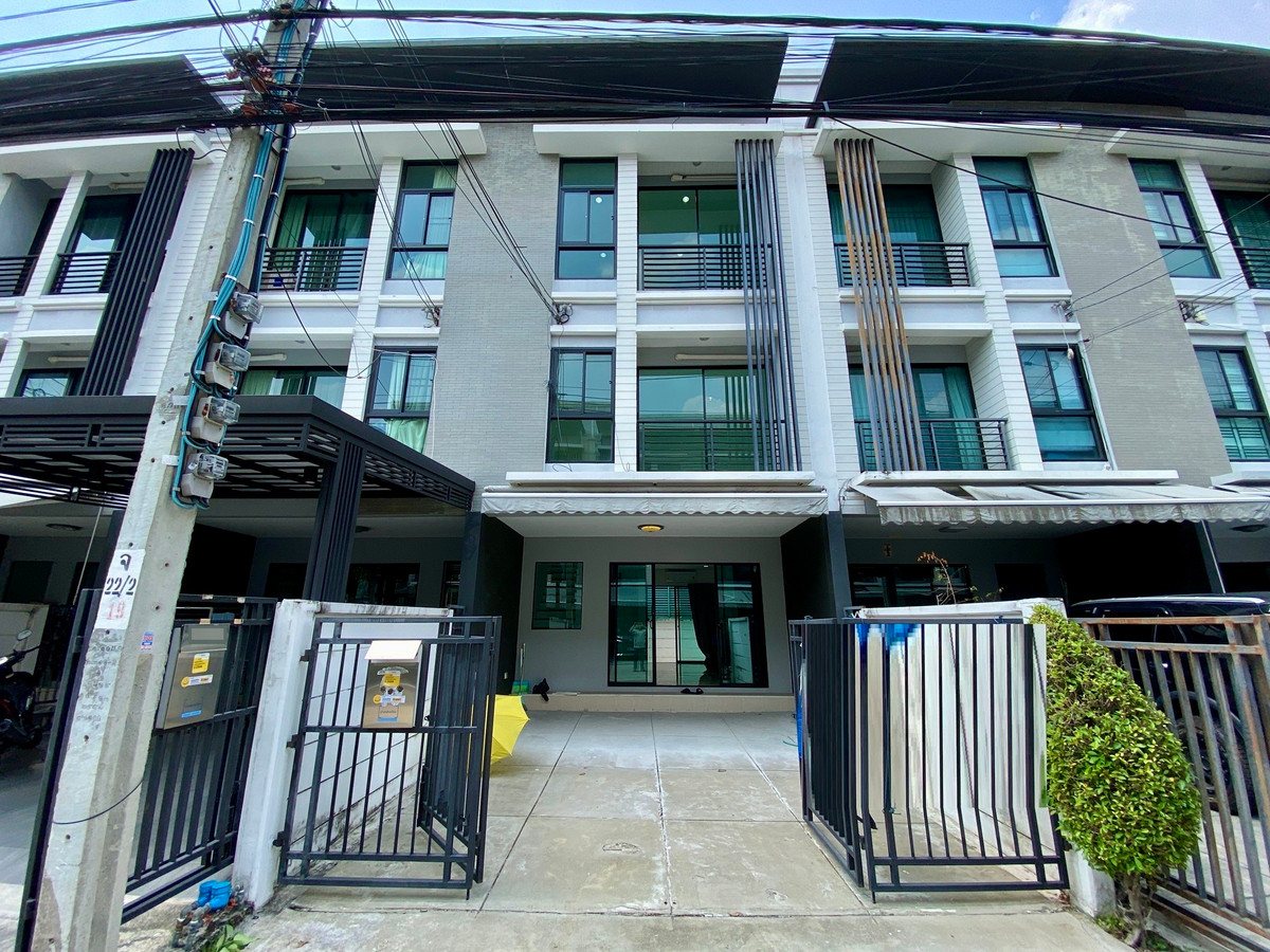 ขายทาวน์โฮมรามคำแหง หัวหมาก : ขายทาวน์โฮม 3 ชั้น บ้านกลางเมือง พระราม 9–รามคำแหง | บ้านสภาพใหม่ พร้อมอยู่ | ใกล้ทางด่วนและ Airport Link