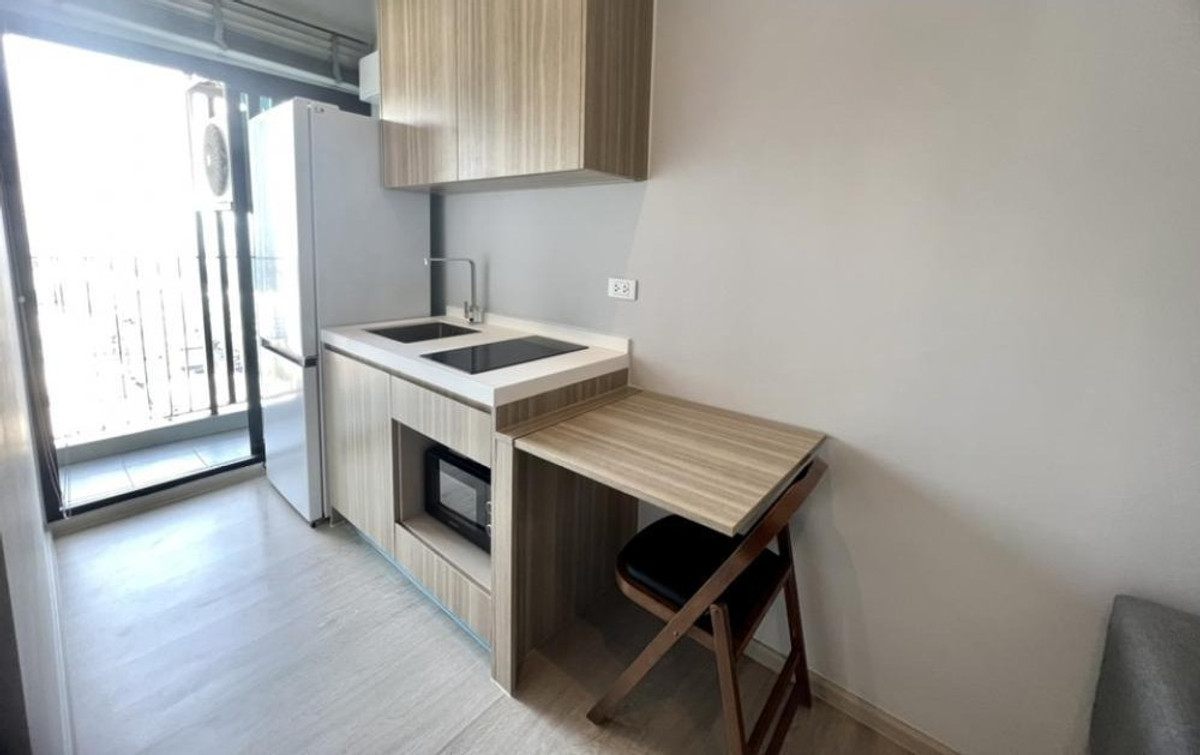 For RentCondoThaphra, Talat Phlu, Wutthakat : For Rent ✨ Altitude Unicorn Sathorn - Thapra ✨ Fully furnished with appliances, near BTS.