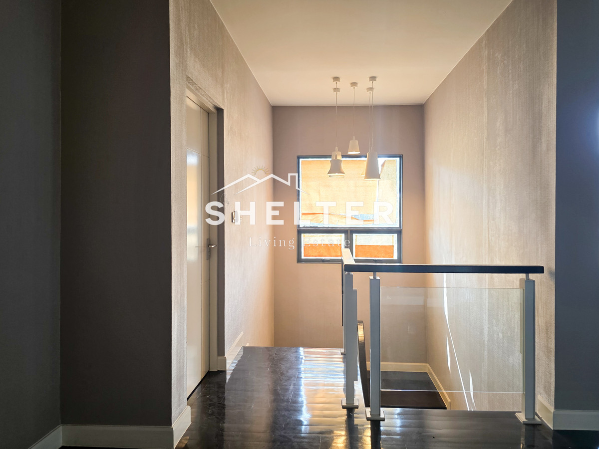 For SaleHousePattanakan, Srinakarin : Single house near the BTS, both yellow and orange. Can connect to both Srinakarin-Pattanakarn-Rama 9 Samitivej Hospital, ABAC University International School🚃