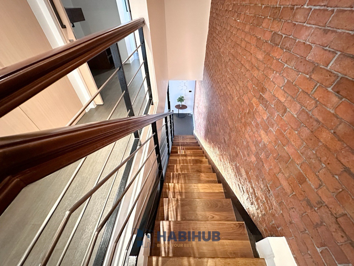 For SaleCondoOnnut, Udomsuk : 🏠✨ Penthouse Condominium 3 | 4 Bedroom Duplex Condo for Sale (HBH-HL-23)