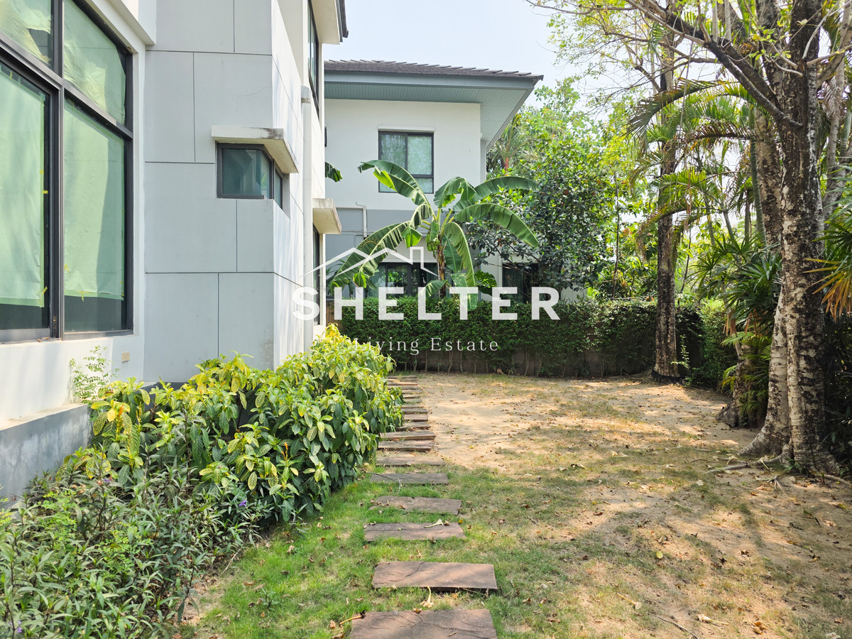 For SaleHousePattanakan, Srinakarin : Single house near the BTS, both yellow and orange. Can connect to both Srinakarin-Pattanakarn-Rama 9 Samitivej Hospital, ABAC University International School🚃