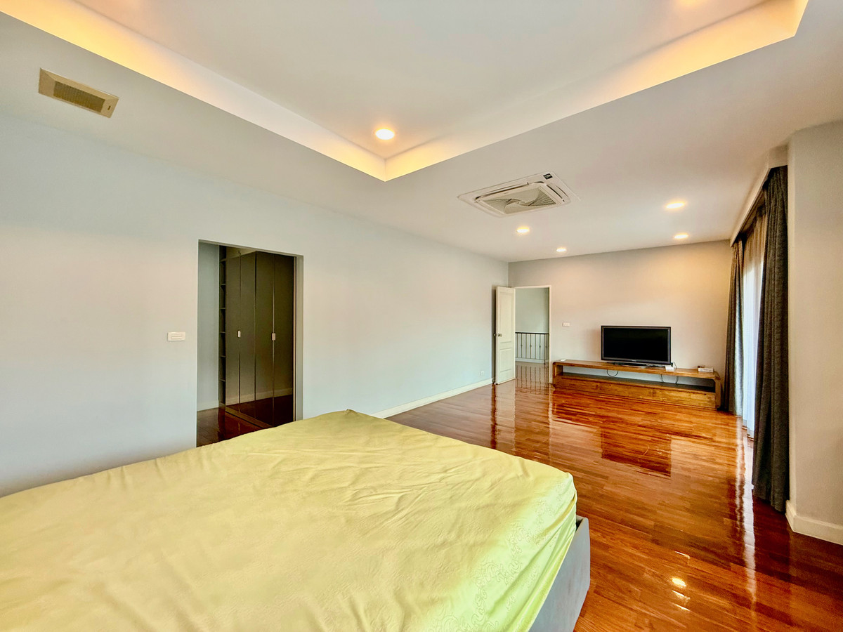 For SaleHousePattanakan, Srinakarin : Luxury Corner House for Sale – Grand Bangkok Boulevard Rama 9–Srinakarin