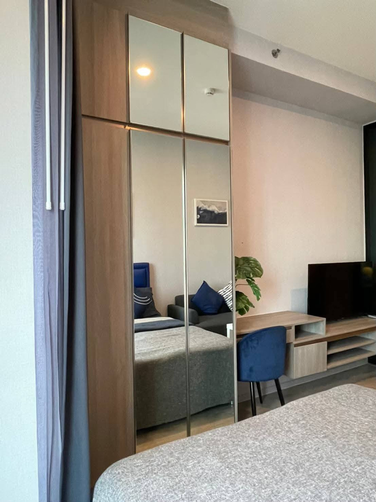 For RentCondoSamut Prakan,Samrong : PFD-08084  Condo for rent, English style (Collage Art), good location, next to Ramkhamhaeng Road, near MRT Lam Sali 