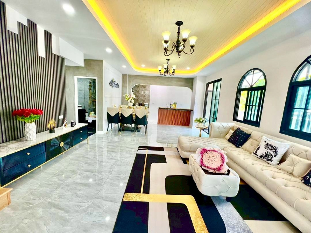 For SaleTownhomePathum Thani,Rangsit, Thammasat : 2-story townhome for sale, The Trust Town Village, Wongwaen - Lam Luk Ka, along Khlong 6, Soi 28, area 27.8 square wah, 3 bedrooms, Bueng Kham Proi Subdistrict, Lam Luk Ka District, Pathum Thani Province.