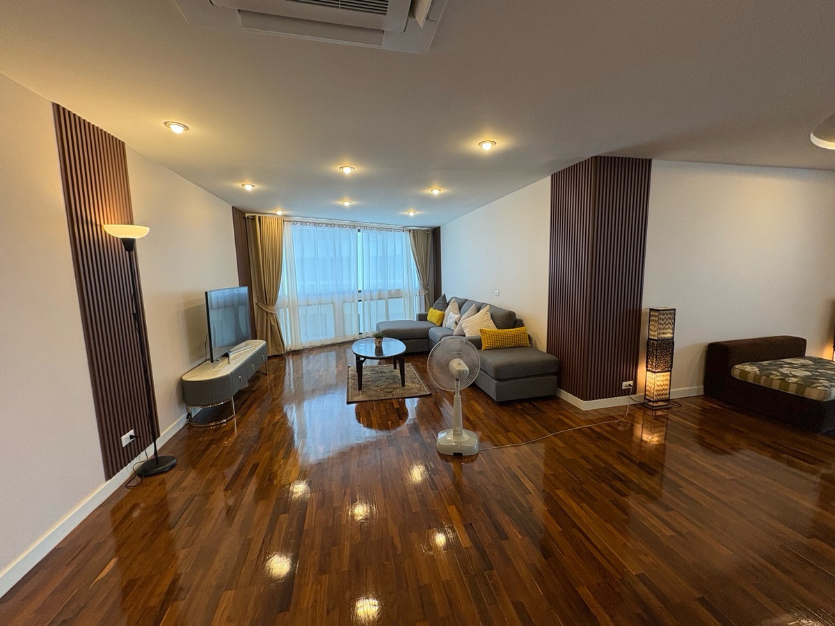 ให้เช่าคอนโดสุขุมวิท อโศก ทองหล่อ : 🔥Rent 3BR 3BR🔥223sqm🔥Floor29🔥85,000/month🔥New Renovate🔥