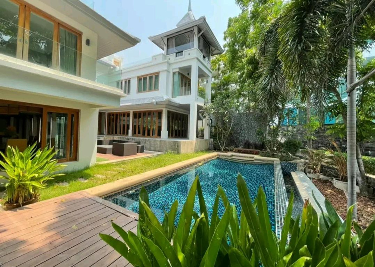 ขายพัทยา บางแสน ชลบุรี สัตหีบ : 🏖️ ขาย/ให้เช่า พูลวิลล่าหรูติดทะเลหาดวงศ์อมาตย์ พัทยาเหนือ ติด ปราสาทสัจธรรม ราคา 240 ลบ. | เช่า 350,000/ด. สนใจติดต่อ ลูกเจี๊ยบ 065-536-5165 🤍✨ #บ้านหรูพัทยา #พูลวิลล่าติดทะเล #LuxuryBeachfront #LookjeabKrittiya