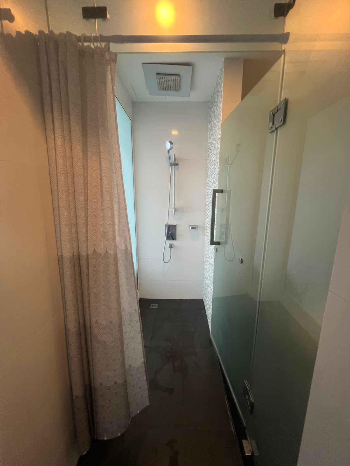 ให้เช่าคอนโดพระราม 9 เพชรบุรีตัดใหม่ RCA : คอนโดใหม่ให้เช่าใกล้ MRTพระราม9เพียง650M 15,000.00 บาท1ห้องนอน 1 ห้องน้ำ