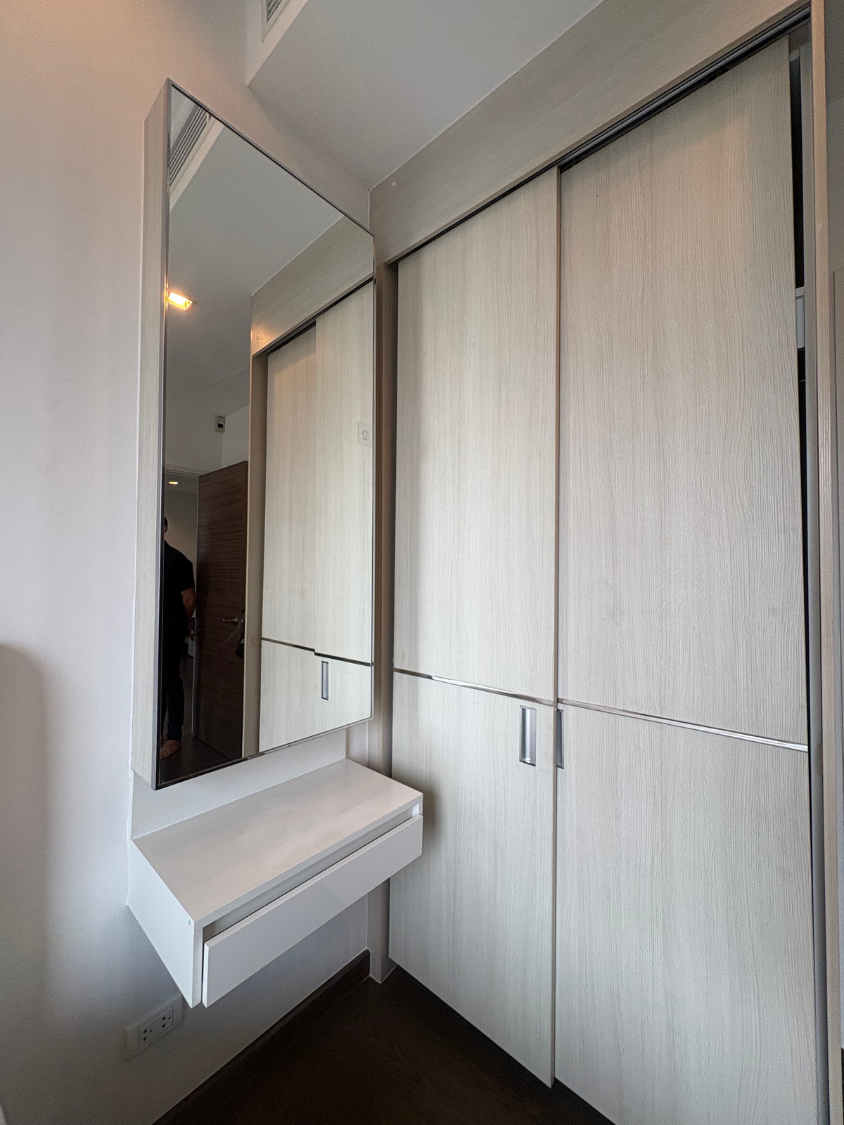 ให้เช่าคอนโดพระราม 9 เพชรบุรีตัดใหม่ RCA : ⚡️ถูกสุดในตึก⚡️Q Asoke 🔥2B1B48 Sqm🔥30,000เท่านั้น สนใจติดต่อพัตเตอร์ 0928895628 line:plustor_ss