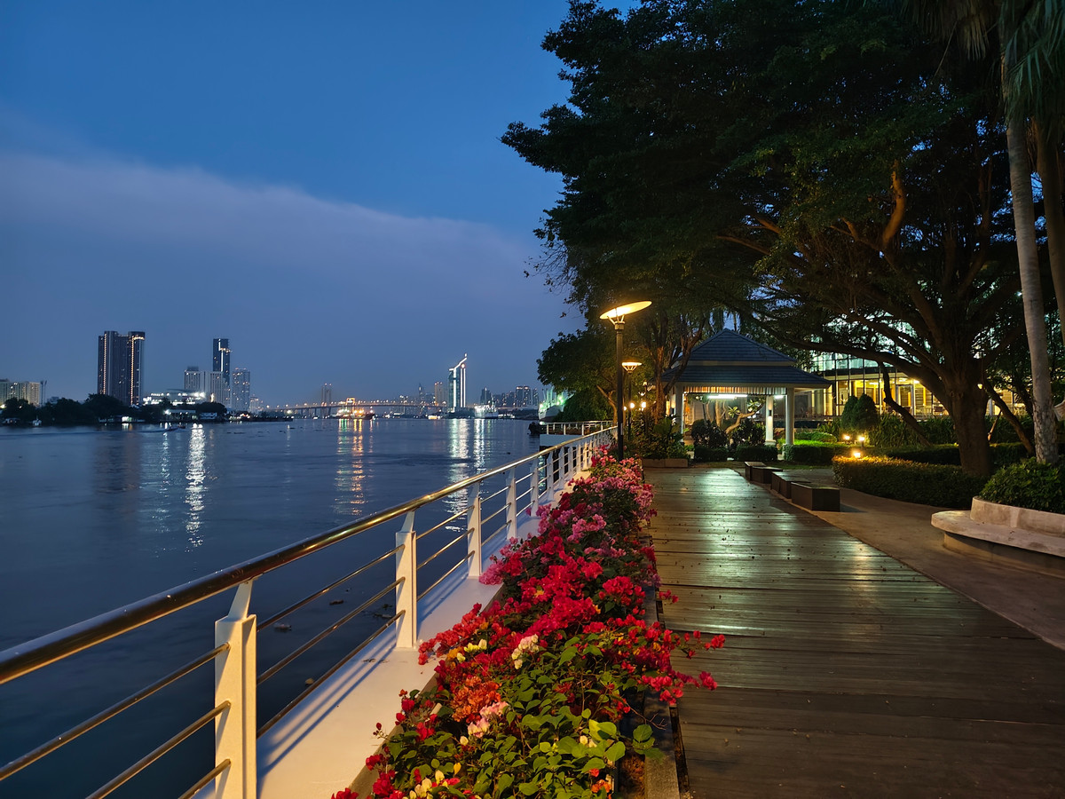 ขายคอนโดราษฎร์บูรณะ สุขสวัสดิ์ : ขายไอวี่ ริเวอร์ คอนโด (Ivy River Condo) รีโนเวทใหม่ ริมแม่น้ำเจ้าพระยา เขตราษฎร์บูรณะ กทม. 