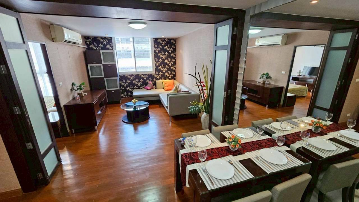 For SaleCondoNana, North Nana,Sukhumvit13, Soi Nana : For sale: The peak residence sukhumvit15, beautiful room, decorated in a classic style, very good price, fully furnished.