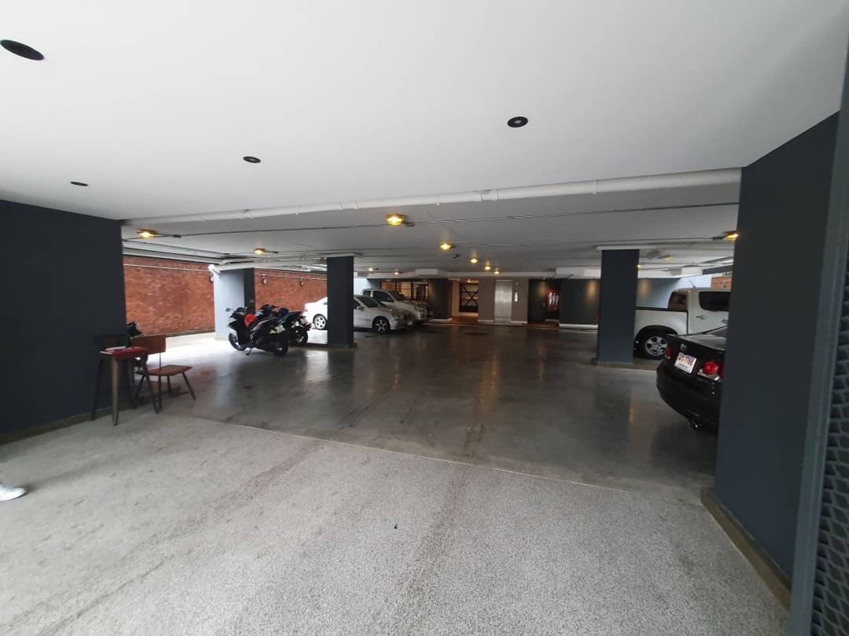 For SaleCondoOnnut, Udomsuk : 🏠✨ Penthouse Condominium 3 | 4 Bedroom Duplex Condo for Sale (HBH-HL-23)