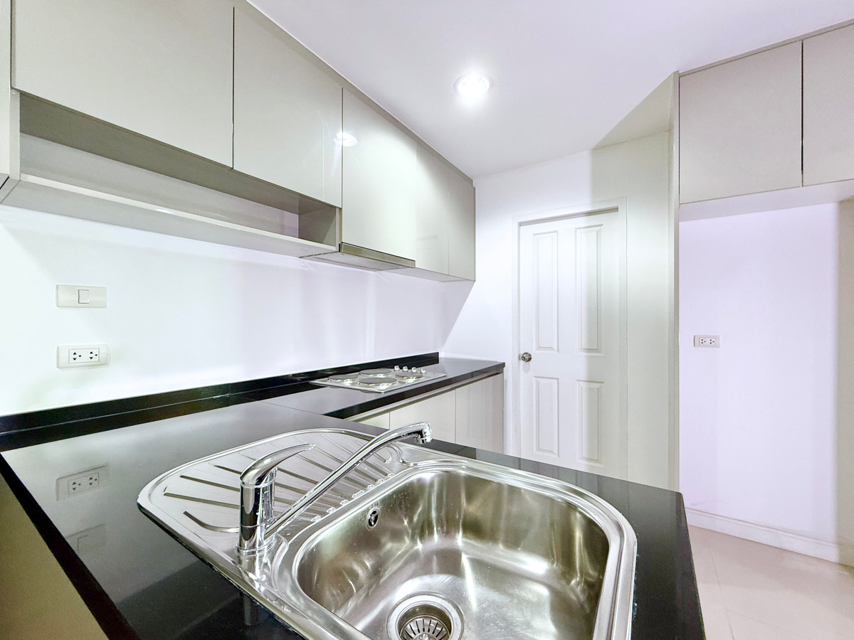 For SaleCondoRama9, Petchburi, RCA : Urgent sale 🌈✨ Belle Grand Rama 9 100.27 sq m. 2 bed 2 bath room in very new condition 092-2462653 Donut