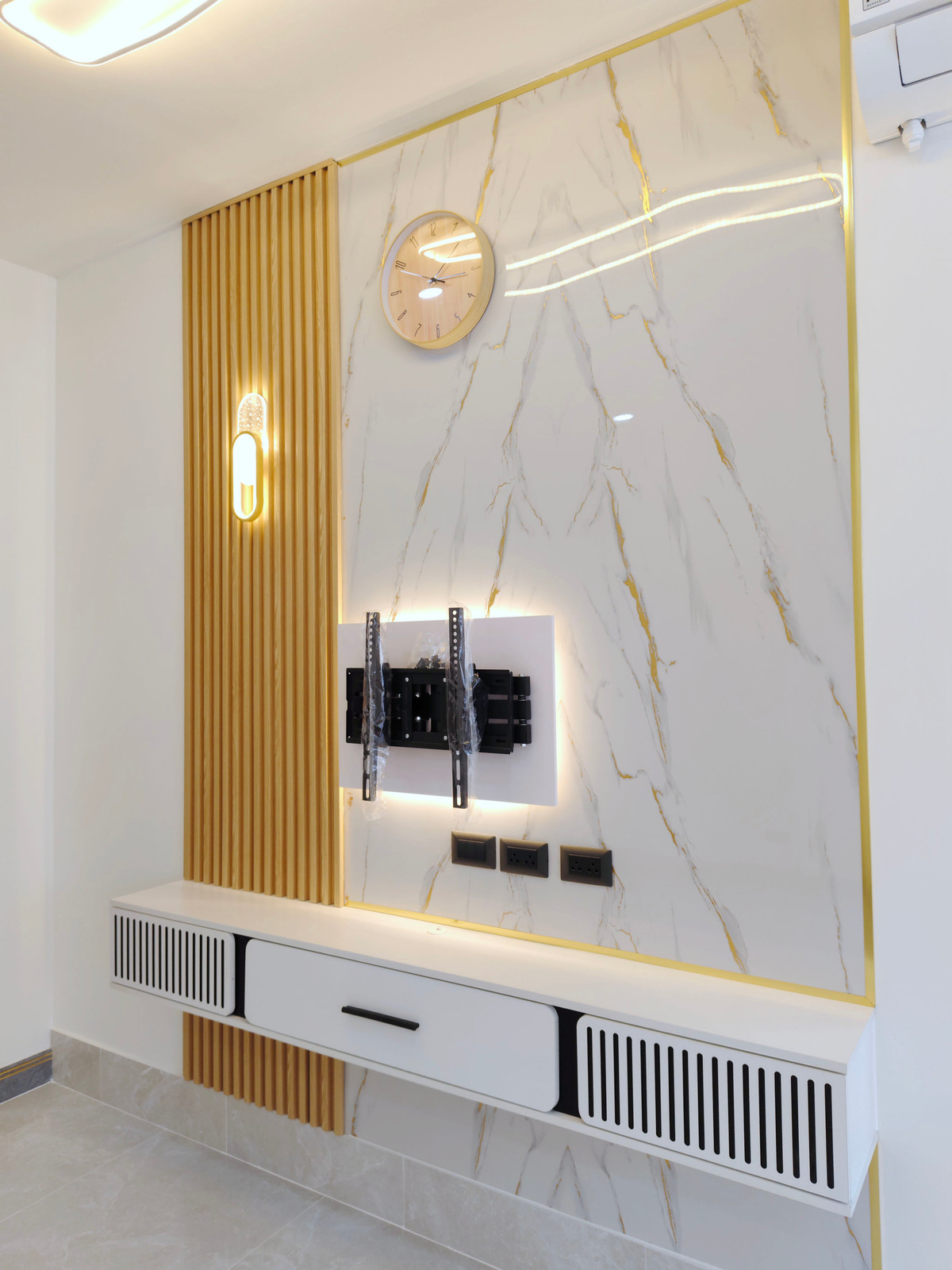 ขายคอนโดราษฎร์บูรณะ สุขสวัสดิ์ : ขายไอวี่ ริเวอร์ คอนโด (Ivy River Condo) รีโนเวทใหม่ ริมแม่น้ำเจ้าพระยา เขตราษฎร์บูรณะ กทม. 