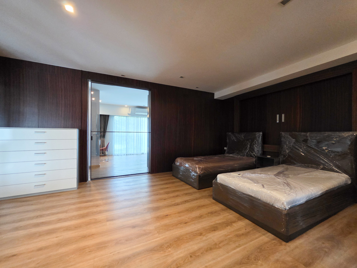 For RentHouseLadkrabang, Suwannaphum Airport : Single house for rent With private swimming pool Located near Rama 9 Expressway only 5 minutes, Suvarnabhumi Airport 15 minutes ✈️