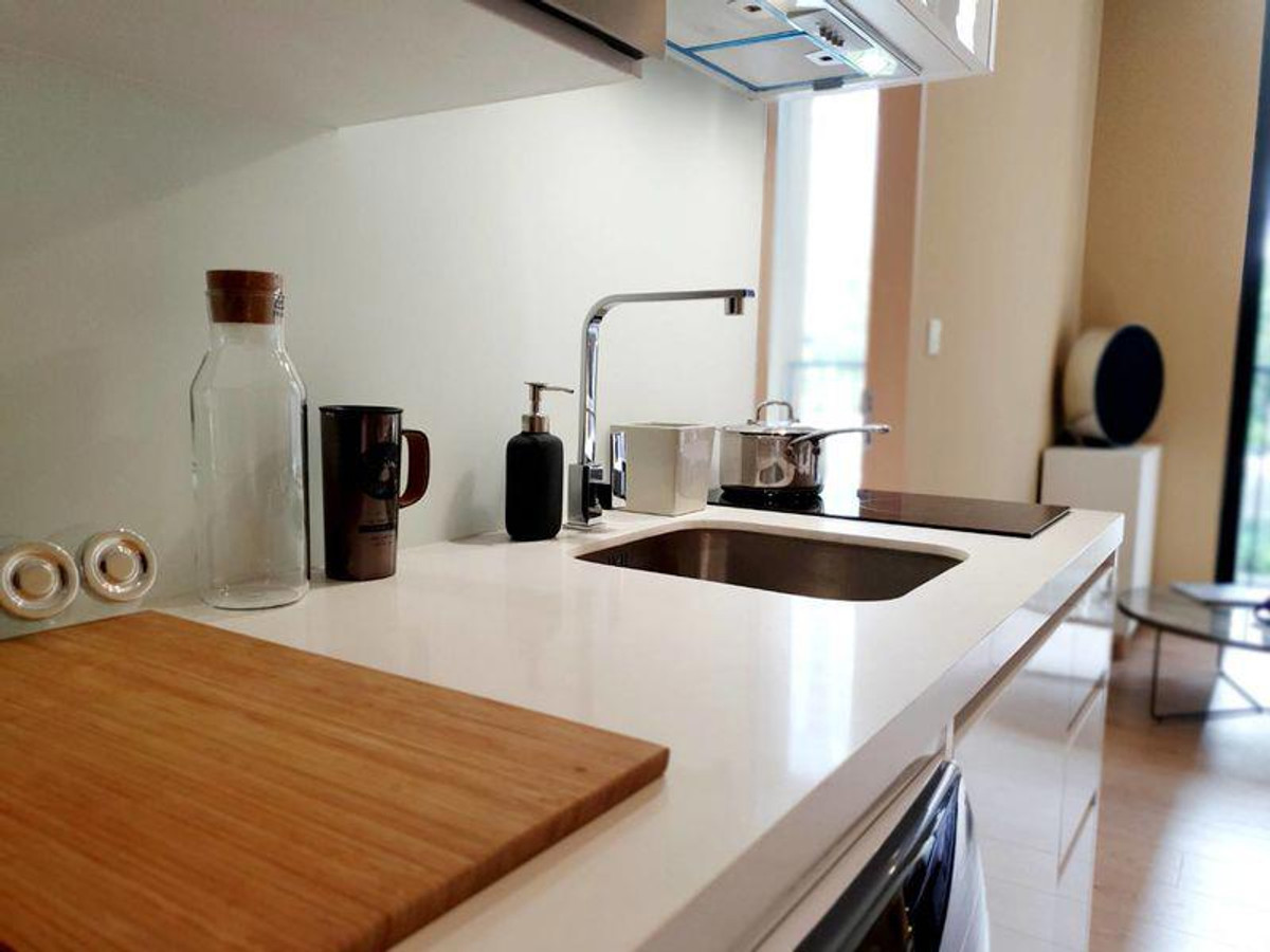 ขายคอนโดสุขุมวิท อโศก ทองหล่อ : Noble BE19 Sukhumvit / 1 Bedroom (SALE WITH TENENT), โนเบิล บีไนน์ทีน สุขุมวิท / 1 ห้องนอน (ขายพร้อมผู้เช่า) BJ028 