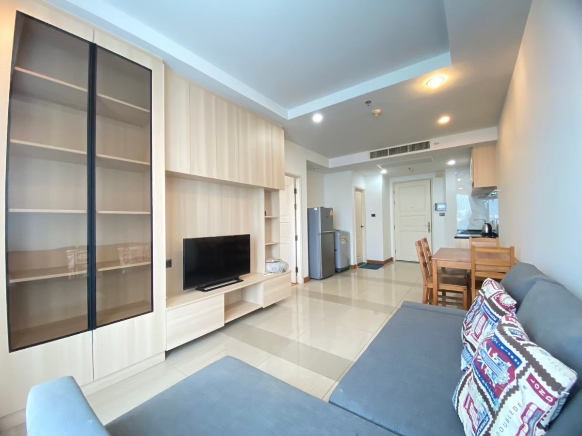 For RentCondoRama9, Petchburi, RCA : For rent✨Condo near MRT Cultural Center: Supalai Wellington Project: 1 bedroom | 47 sqm. Wide size, fully furnished, ready to move in.