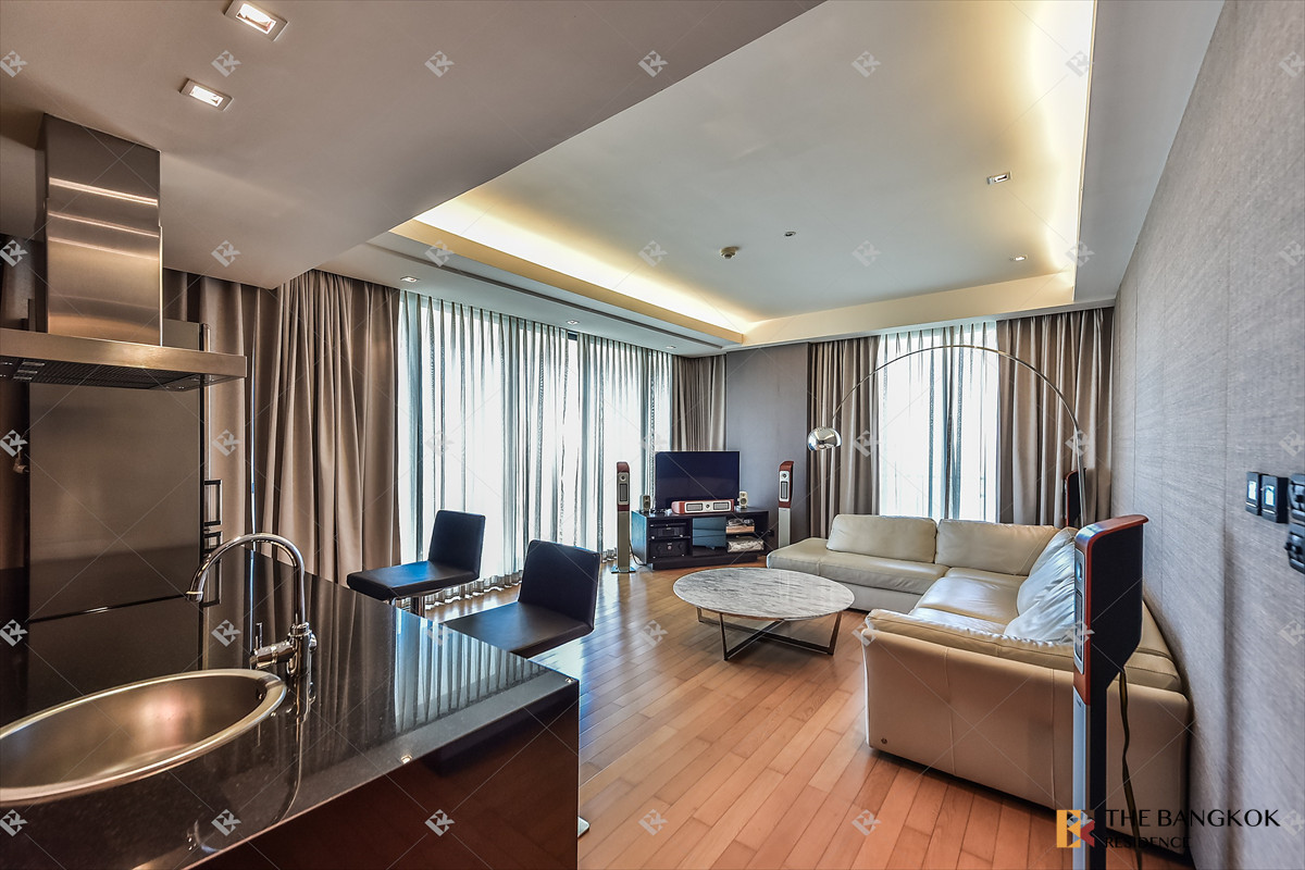 For SaleCondoRama3 (Riverside),Satupadit : 🌊 Iconic Riverfront Living at The Pano - Panoramic Chao Phraya Views near Bts Chong Nonsi
