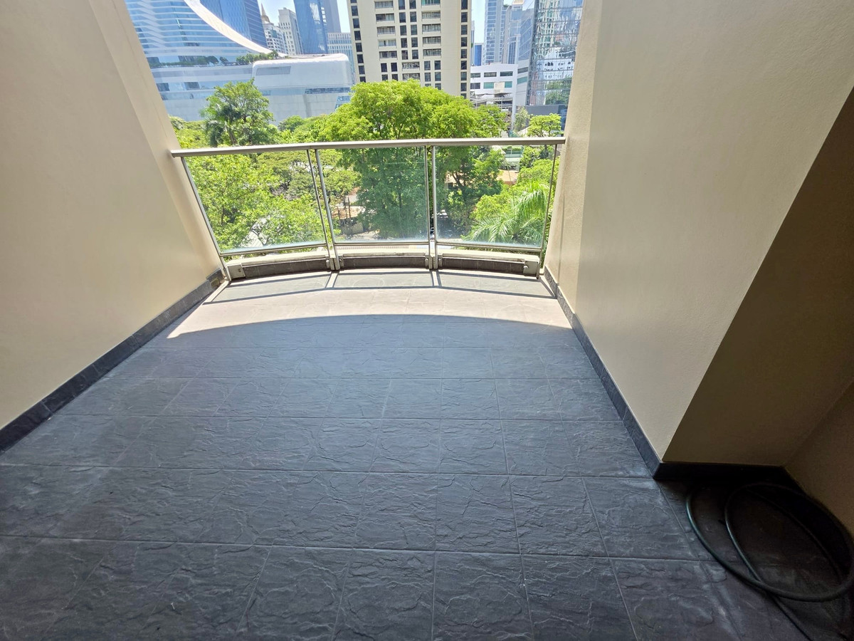 คอนโดวิทยุ ชิดลม หลังสวน : The Park Chidlom E2: 3+1bed 4bath + maid 258 sqm. 70,000,000 Rent: 200,000/mth Am: 0656199198