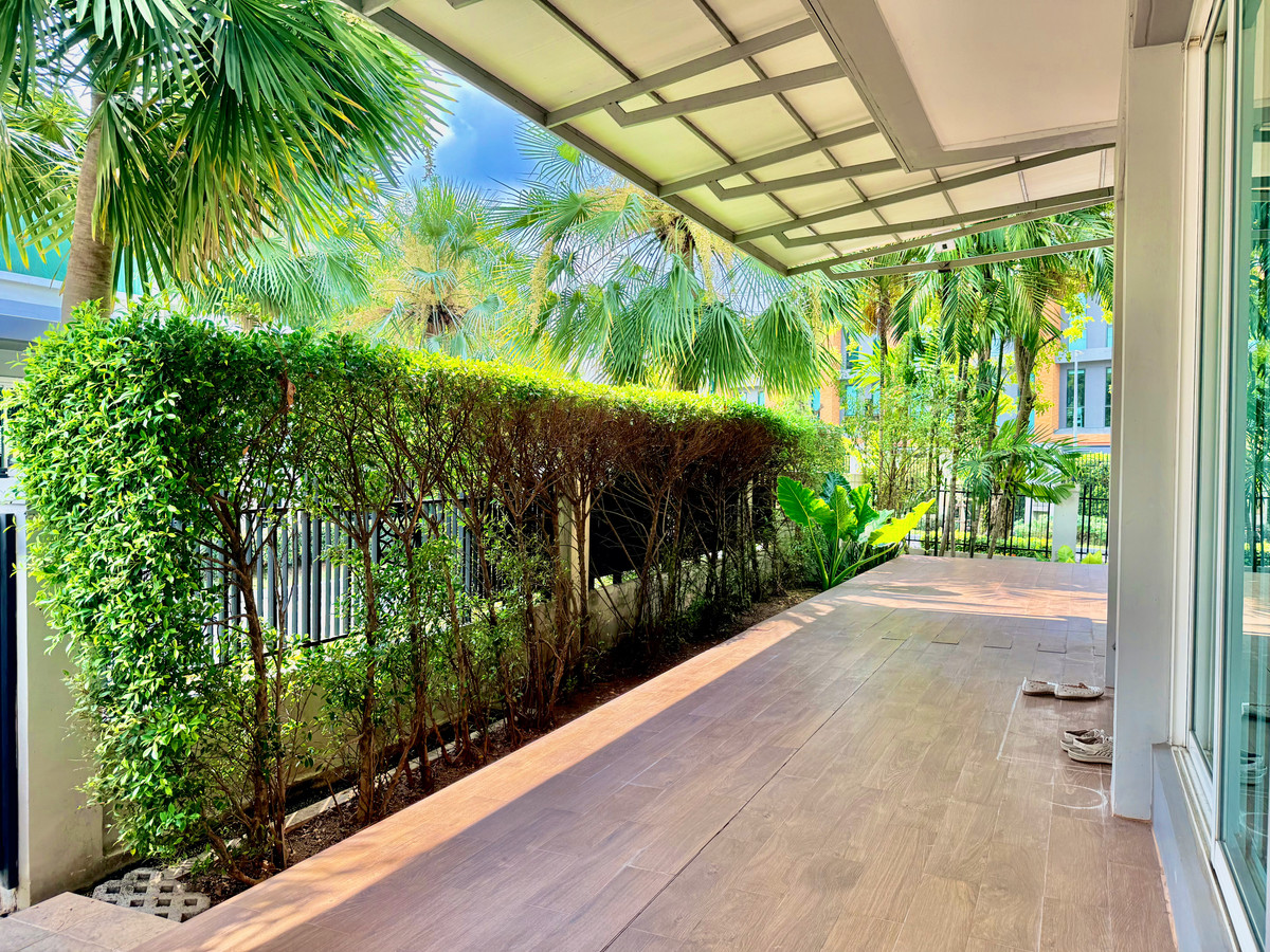 For SaleHousePattanakan, Srinakarin : Luxury Corner House for Sale – Grand Bangkok Boulevard Rama 9–Srinakarin