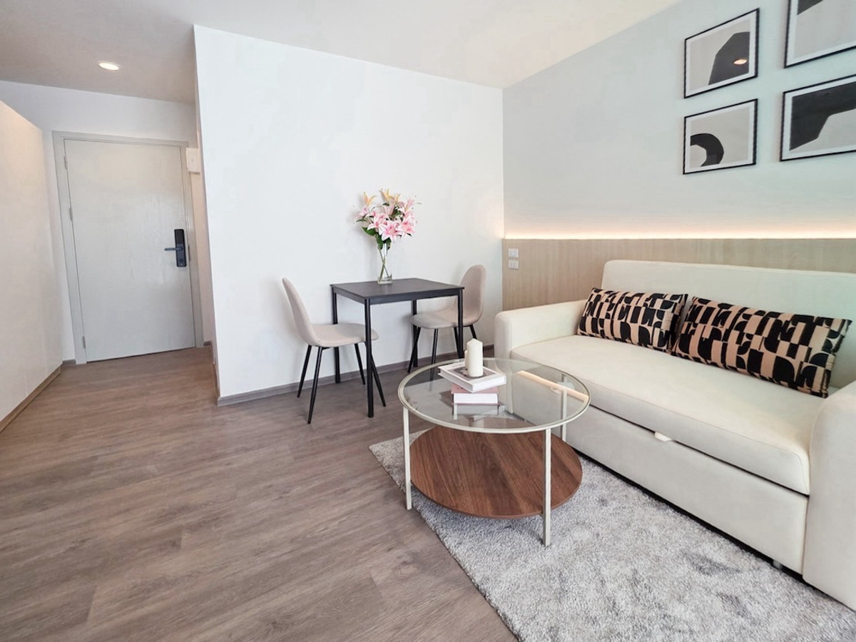 ให้เช่าคอนโดบางนา แบริ่ง ลาซาล : ให้เช่า Regent Home Bangna  1 ห้องนอน 1 ห้องน้ำ ห้องตกแต่งสวยมาก *350 ม.BTS บางนา