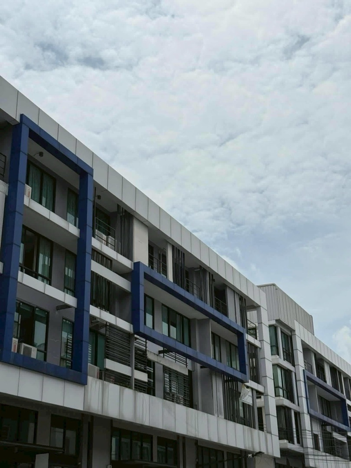 For RentHome OfficeKaset Nawamin,Ladplakao : 🏢 Home office for rent Nirvana @work Kaset Nawamin #goodlocation #goodprice 🔥🔥🔥