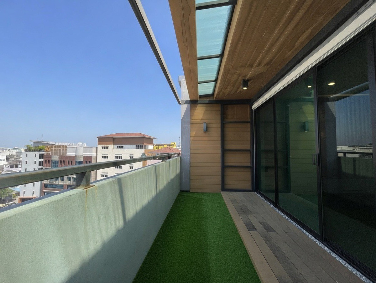 ให้เช่าคอนโดเยาวราช บางลำพู : ให้เช่า ห้อง Penthouse ใหญ่ 207 ตร.ม. ชั้น 8 (เพนท์เฮาส์) @ ย่านป้อมปราบศัตรูพ่าย สวนมะลิเซ็นเตอร์ (ใกล้ถนนวรจักร / เยาวราช / สำเพ็ง)