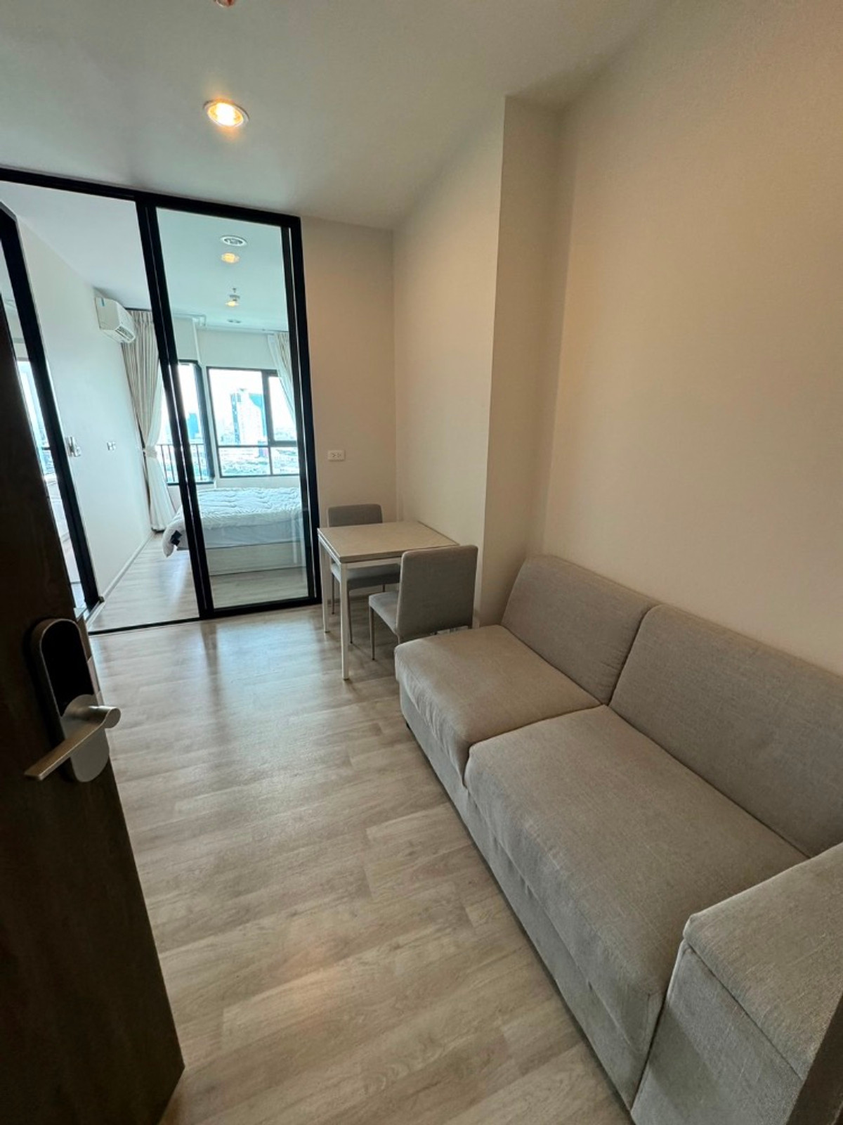 For RentCondoBangna, Bearing, Lasalle : For Rent 📍 Niche MONO Mega Space Bangna 📍 Fully furnished with appliances. Near Mega Bangna.