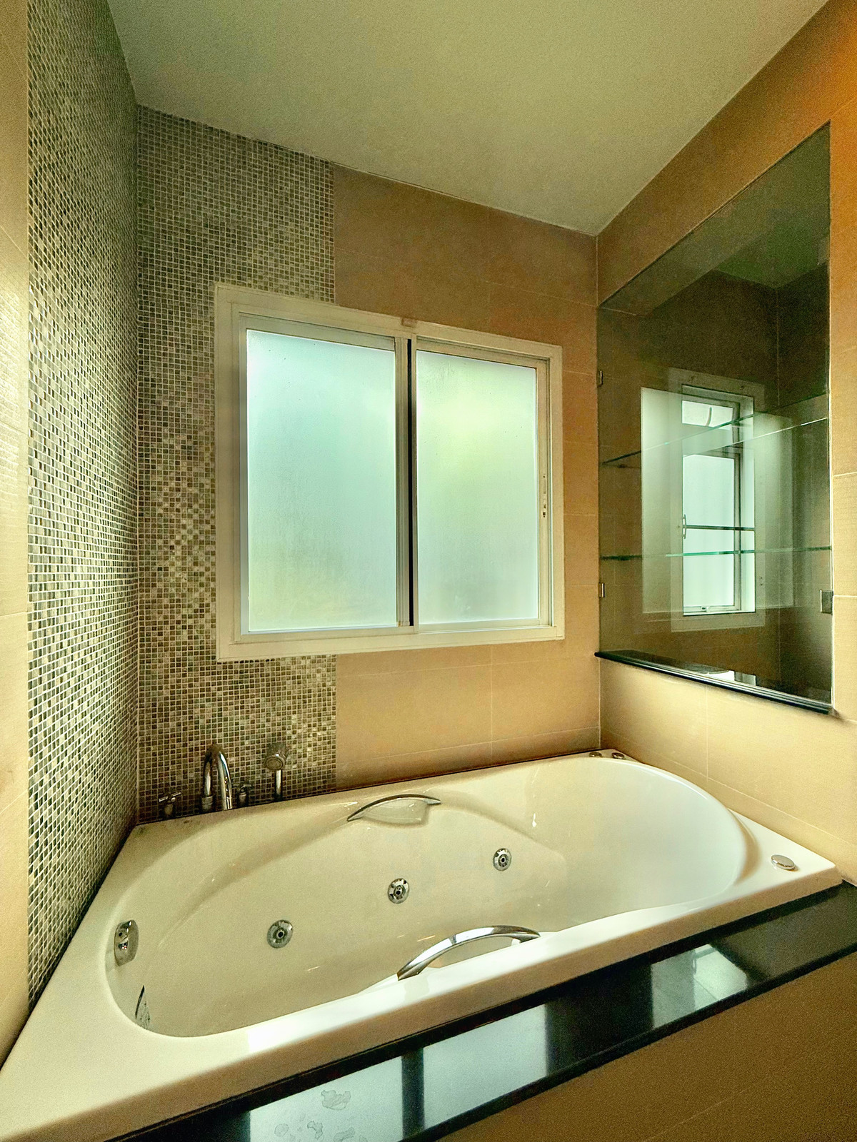 For SaleHousePattanakan, Srinakarin : Luxury Corner House for Sale – Grand Bangkok Boulevard Rama 9–Srinakarin