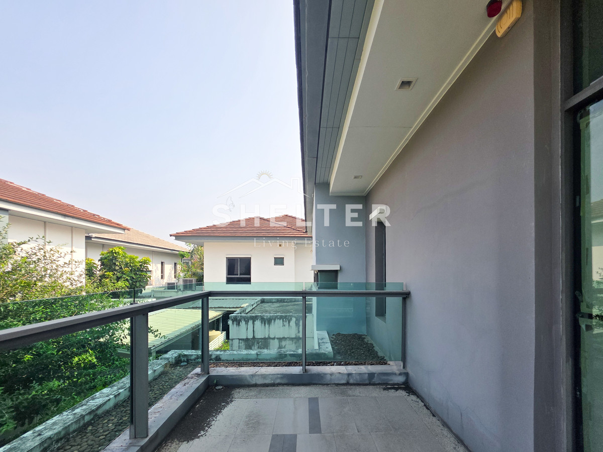 For SaleHousePattanakan, Srinakarin : Single house near the BTS, both yellow and orange. Can connect to both Srinakarin-Pattanakarn-Rama 9 Samitivej Hospital, ABAC University International School🚃