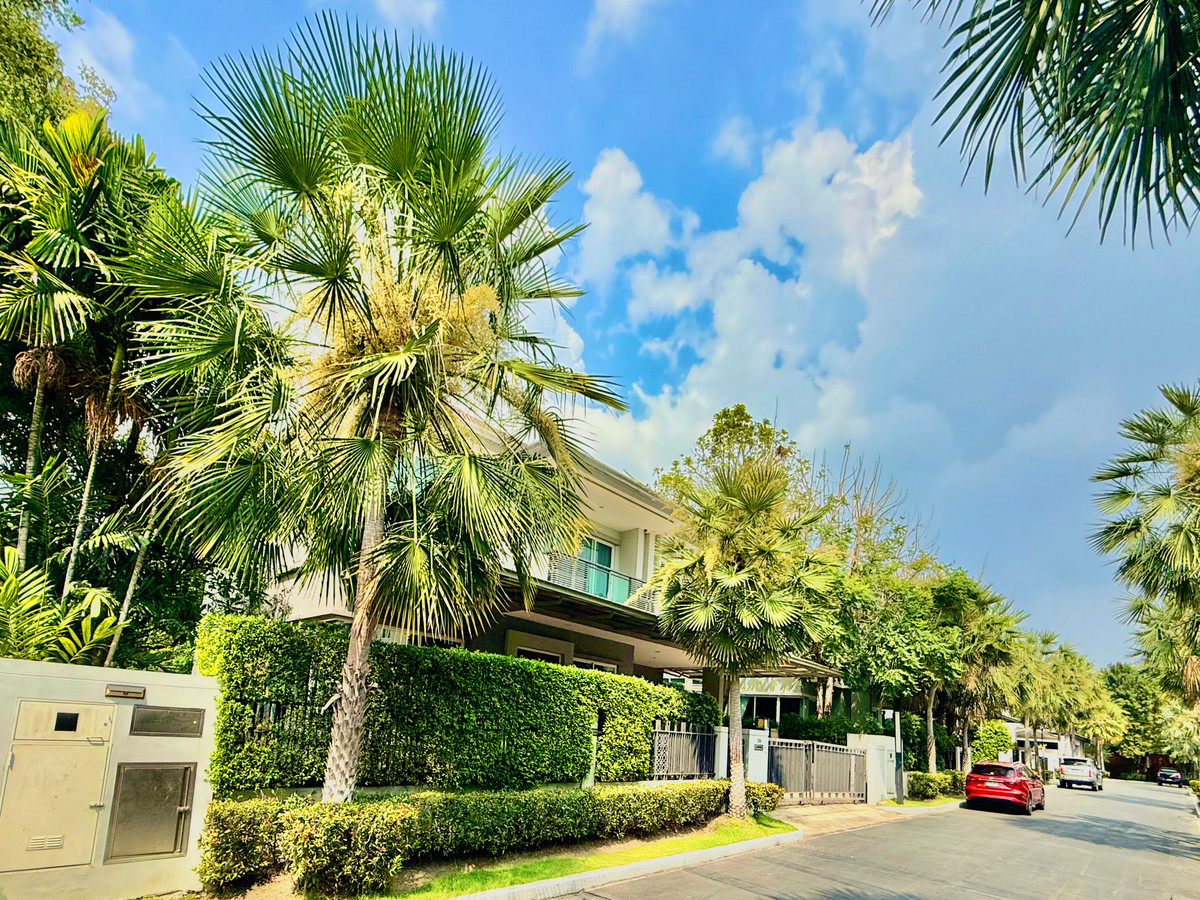 For SaleHousePattanakan, Srinakarin : Luxury Corner House for Sale – Grand Bangkok Boulevard Rama 9–Srinakarin