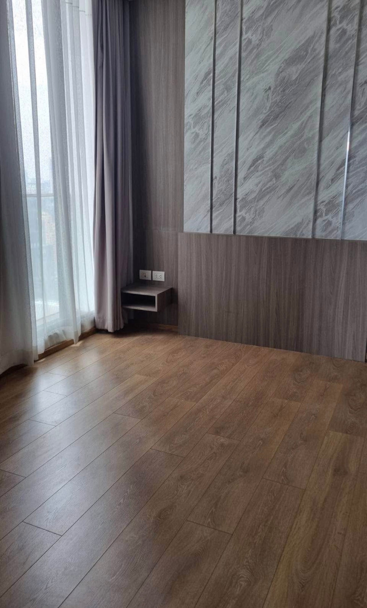 ให้เช่าคอนโดวิทยุ ชิดลม หลังสวน : 🔥Noble Ploenchit  ใจกลางเมือง 🔥2 ห้องนอน 1 ห้องน้ำ  70 Sqm🔥 สนใจติดต่อพัตเตอร์ 0928895628 Line:plustor_ss🔥